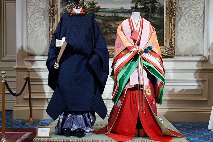 Kimonos Homme et Femme de la période Heian du Japon